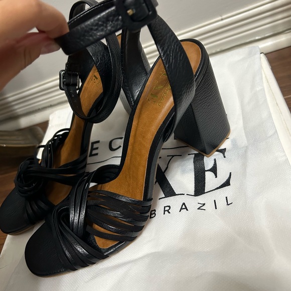 New Leather heels le chateau , luxe Brazil collection size 39 - Picture 7 of 7